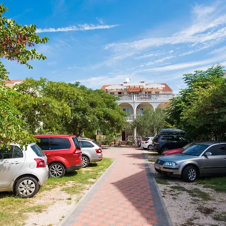 Apartment Gabi Srima