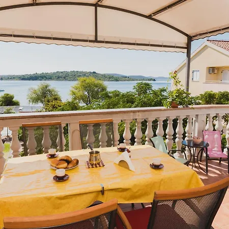 Gabi Apartmán Srima