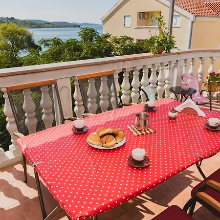 Gabi Apartmán Srima