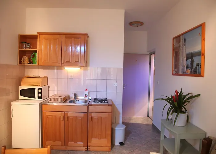 Gabi Appartement Srima